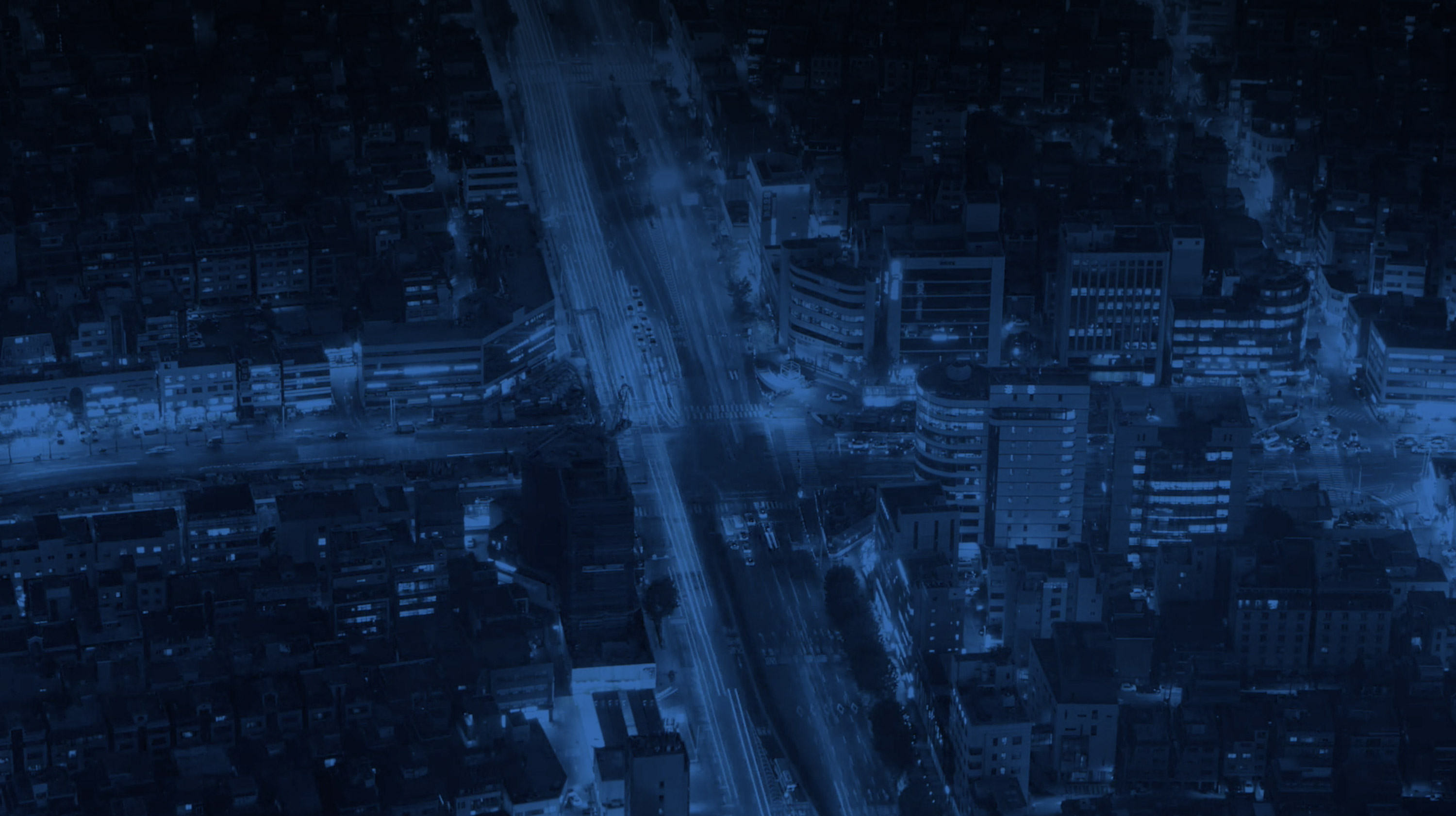 Infraestructura urbana inteligente con sistemas de iluminación y tráfico conectados de AUTEC